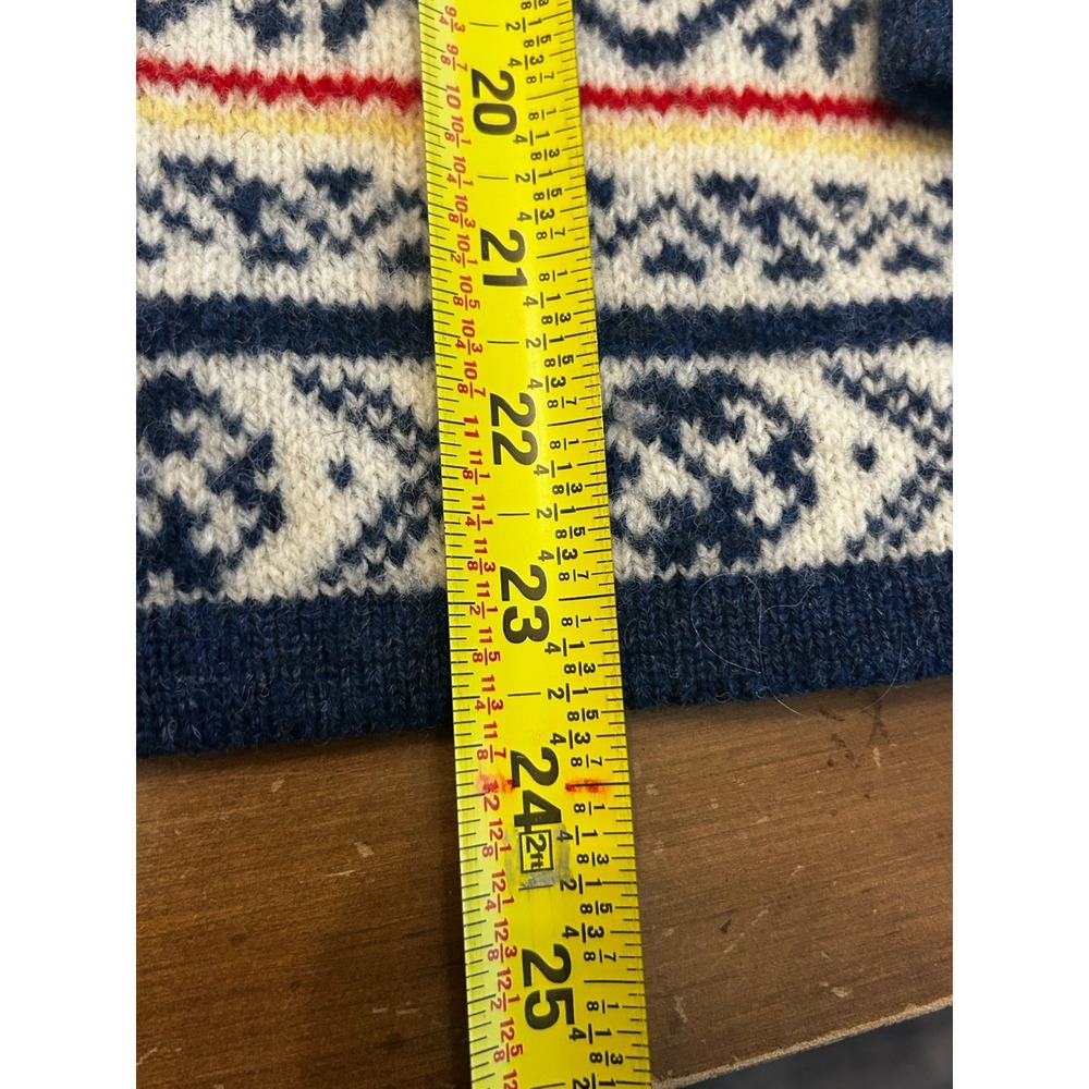 Women's Nordic Pattern Sweater - Picture 4 of 7